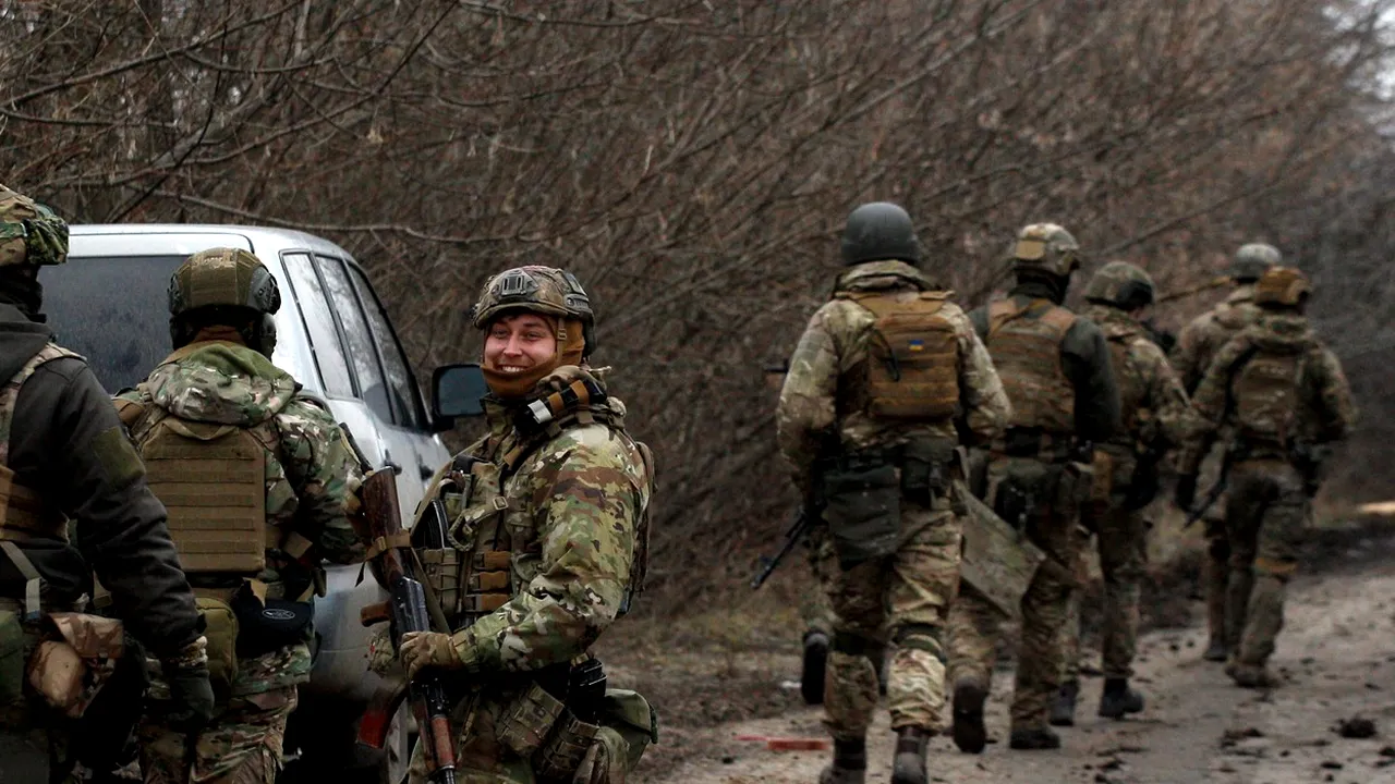 Românii din Cernăuți, SPERIAȚI de soldații ucraineni. Se întâmplă la o mănăstire: „Ce vreți de la noi?”