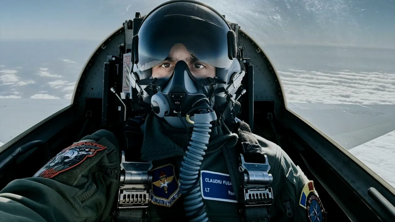 Cel mai tânăr instructor de zbor al NATO are doar 25 de ani și este român. Predă lecții de pilotaj la Baza Aeriană „Sheppard”, din Texas, SUA