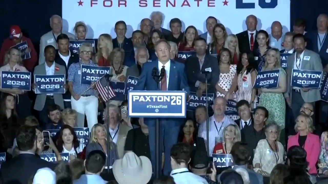Candidatul ultraconservator susținut de Trump a câștigat alegerile primare republicane din Texas. Republicanii se tem că victoria lui Paxton ar putea costa partidul la „midterms”