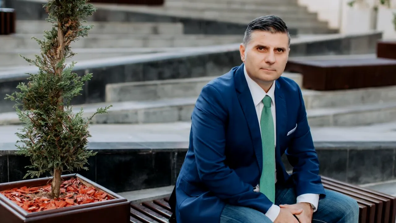 Alexandru Petrescu, PSD Sector 1: „Singurul SPAȚIU CULTURAL al Pieței Amzei este lăsat de izbeliște, în timp ce actuala administrație clamează intenții culturale doar pe Facebook”