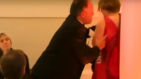 Secretar de stat, suspendat din funcție după ce a agresat o activistă Greenpeace - VIDEO