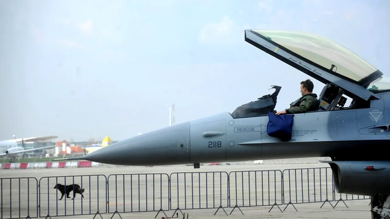 Când vor putea fi folosite avioanele F-16 cumpărate de la Portugalia. FIFOR: Vom putea ieși cu ele la Poliția Aeriană