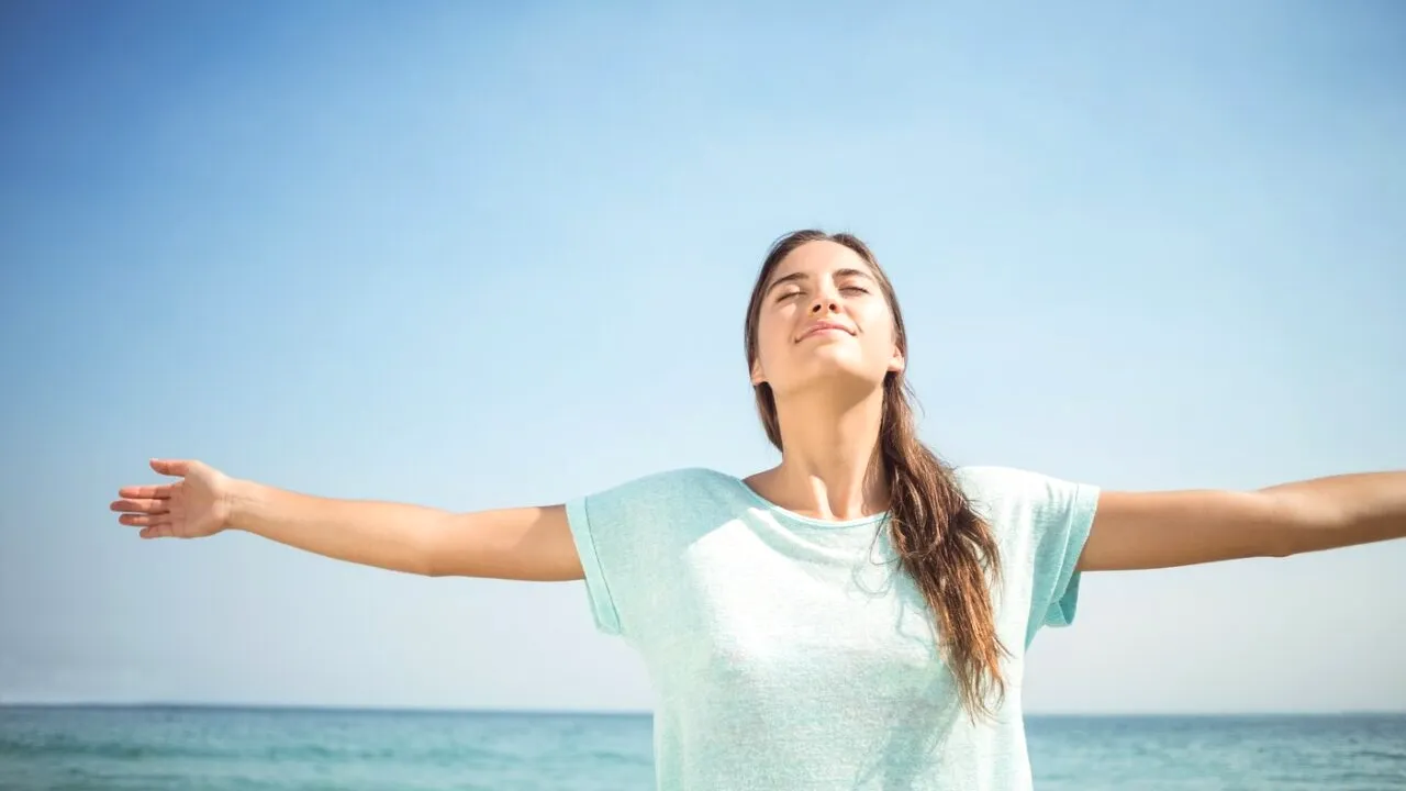 „APPSTINENCE”, mișcarea născută la Harvard care încurajează deconectarea de la rețelele sociale: „Trăiește mai încet și fă doar ceea ce contează”