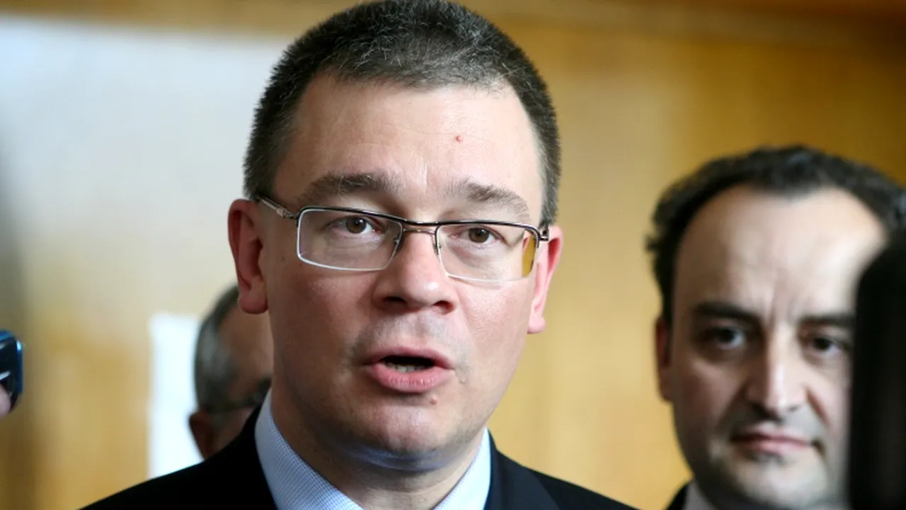 Ungureanu: Dacă Ponta ar fi dat examen acum la SIE, nu l-ar fi putut lua