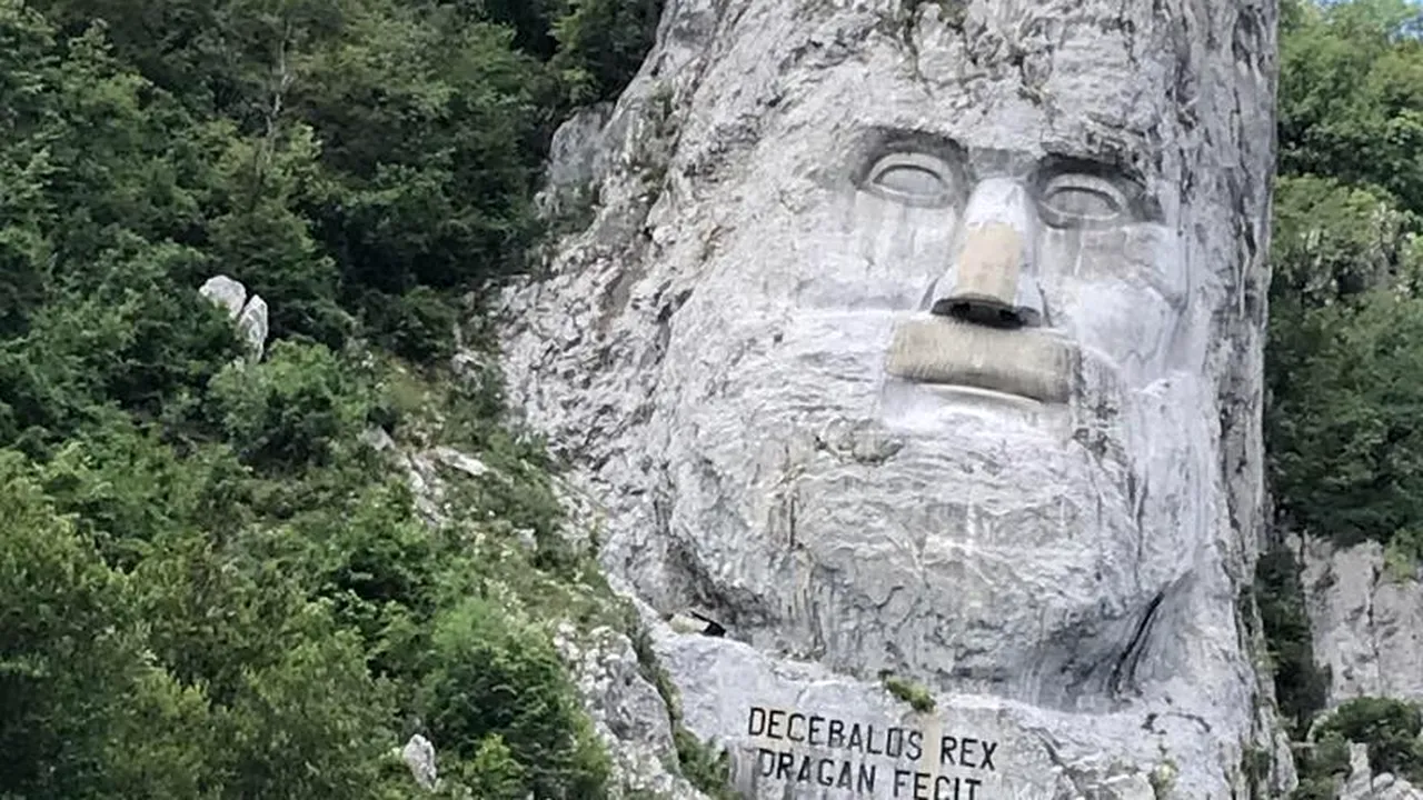 CHIPUL LUI DECEBAL de la Dunăre. Visul lui Iosif Constantin Drăgan a costat 1 milion de dolari și nu e gata