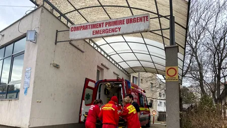 Botoșani: Copil de doar 2 ani, în stare gravă după ce a căzut de la etaj | VIDEO