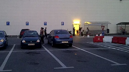 Incendiu într-un hipermarket din Timișoara: sute de persoane au fost evacuate