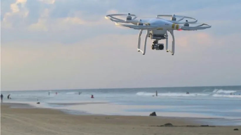 Italia verifică temperatura turiştilor de pe plajă cu drona