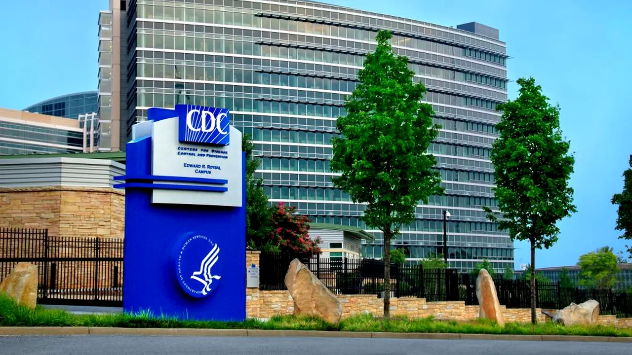 CORONAVIRUS. Vârful de lance al SUA în lupta împotriva SARS-CoV-2, lovit de COVID-19. „Angajații care au lucrat în aceeași unitate cu colegul infectat, activează prin telemuncă”