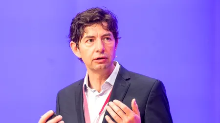 Un virusolog avertizează: Iarna nu va fi uşoară! Nu scăpăm aşa repede de măști