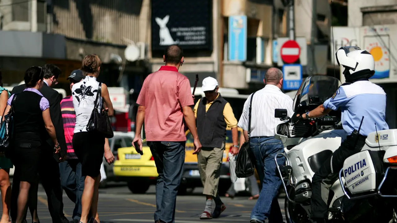 Peste 500.000 de români își aniversează onomastica, duminică, de Sfinții Petru și Pavel  