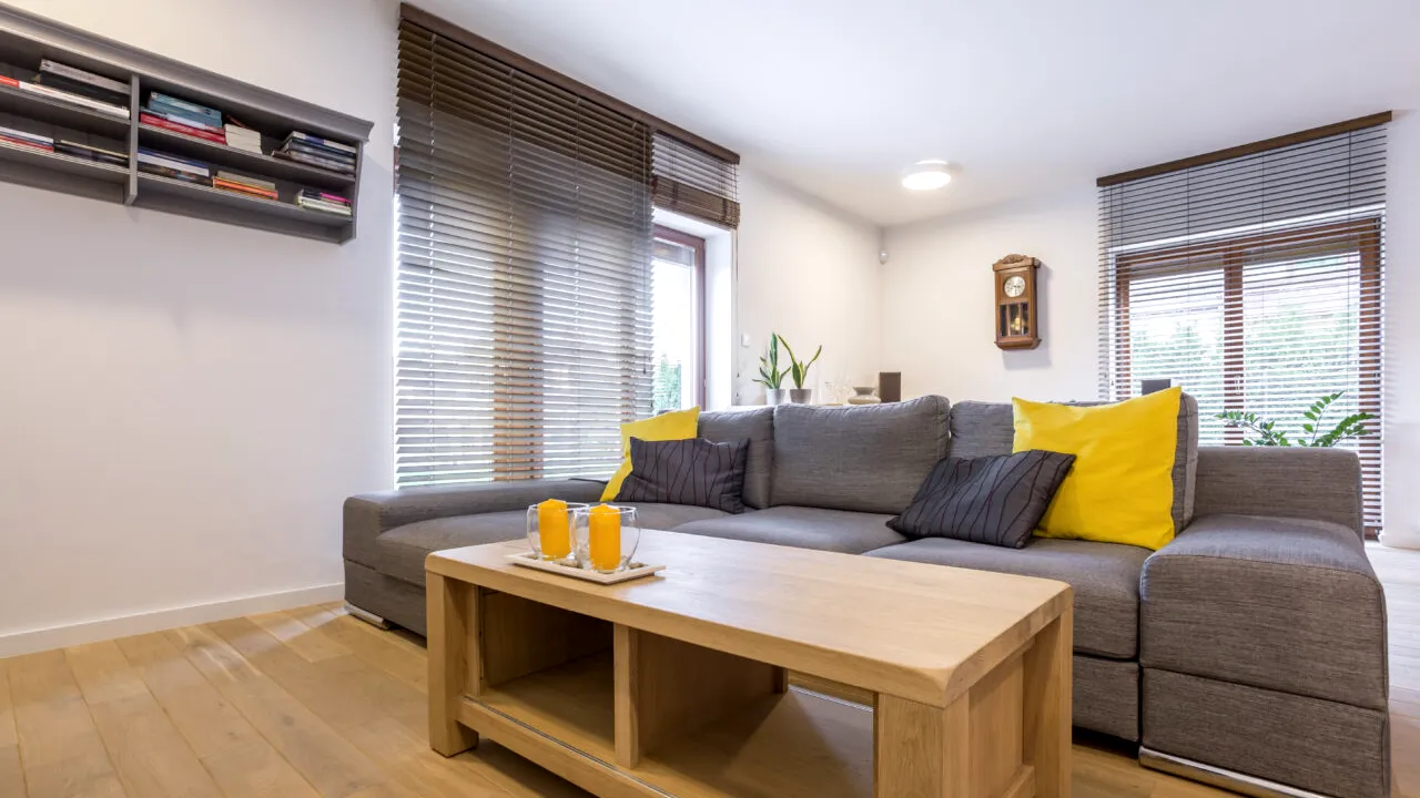 Un bărbat din Sibiu, recidivist, a pus un anunț fals că își închiriază apartamentul. Ce sume pretindea