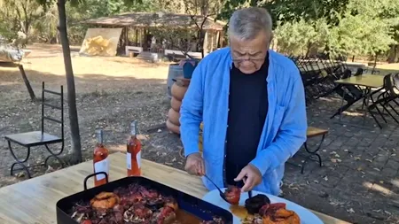 Rețetele de toamnă ale lui Mircea Dinescu dau dependență. Cum se prepară usturoiul copt cu gust de ACADEA. Ingredientul care nu trebuie să lipsească