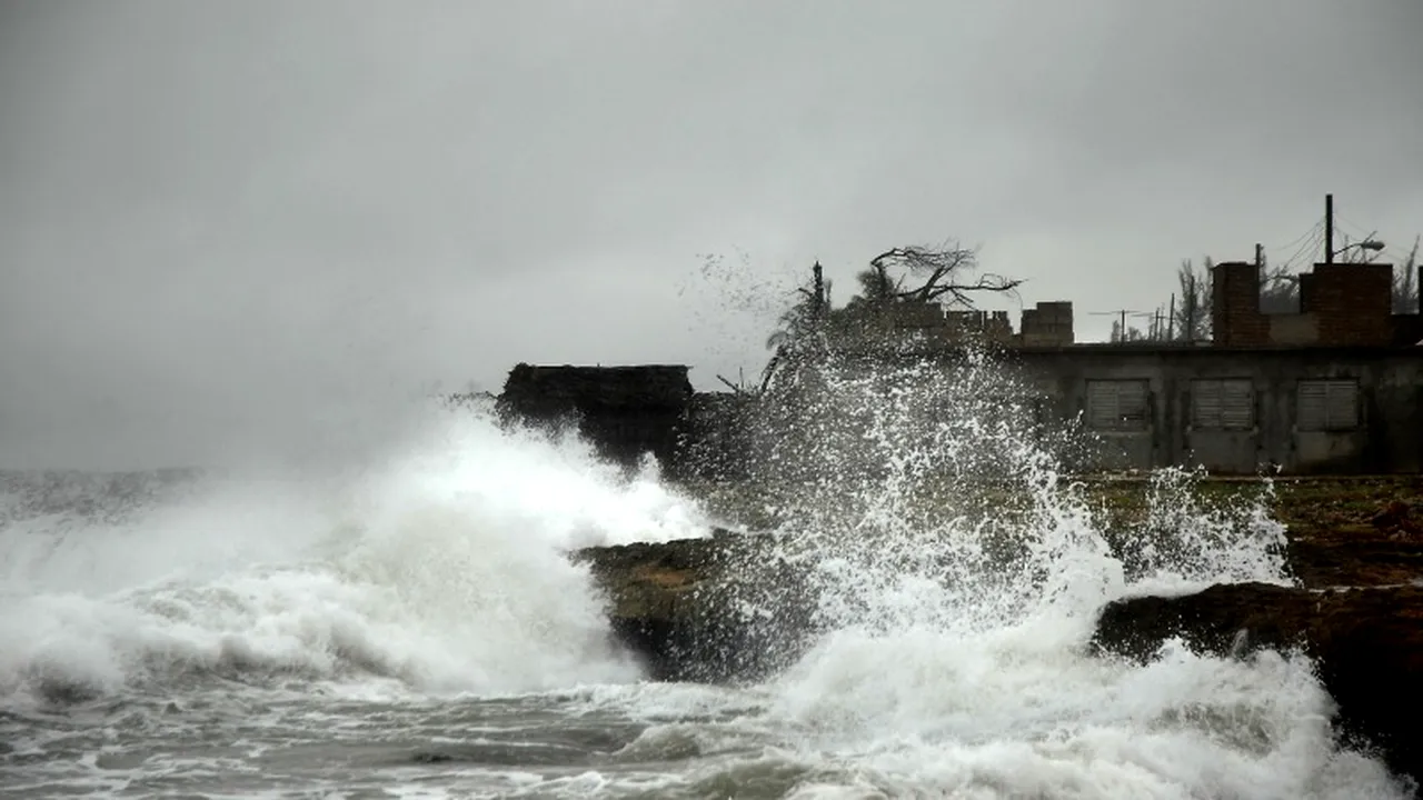 Desemnarea candidatului republican la președinția SUA, AMÂNATĂ din cauza furtunii tropicale Isaac