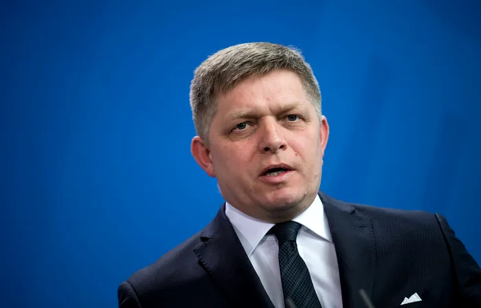 Letonia și Lituania îi interzic premierului Robert Fico să zboare prin spațiul lor aerian către Moscova pentru parada din 9 mai 2026