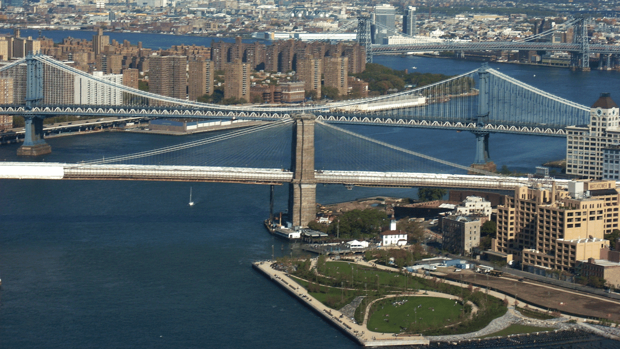 Un român s-a prăbușit în New York cu avionul pe care îl pilota