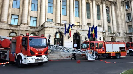 Incendiul de la sediul MAI a fost lichidat. Nu au fost persoane care să necesite îngrijiri medicale 