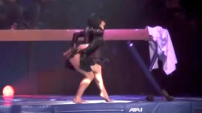 VIDEO: Cătălina Ponor dansează lasciv la bârnă, într-un show din Statele Unite