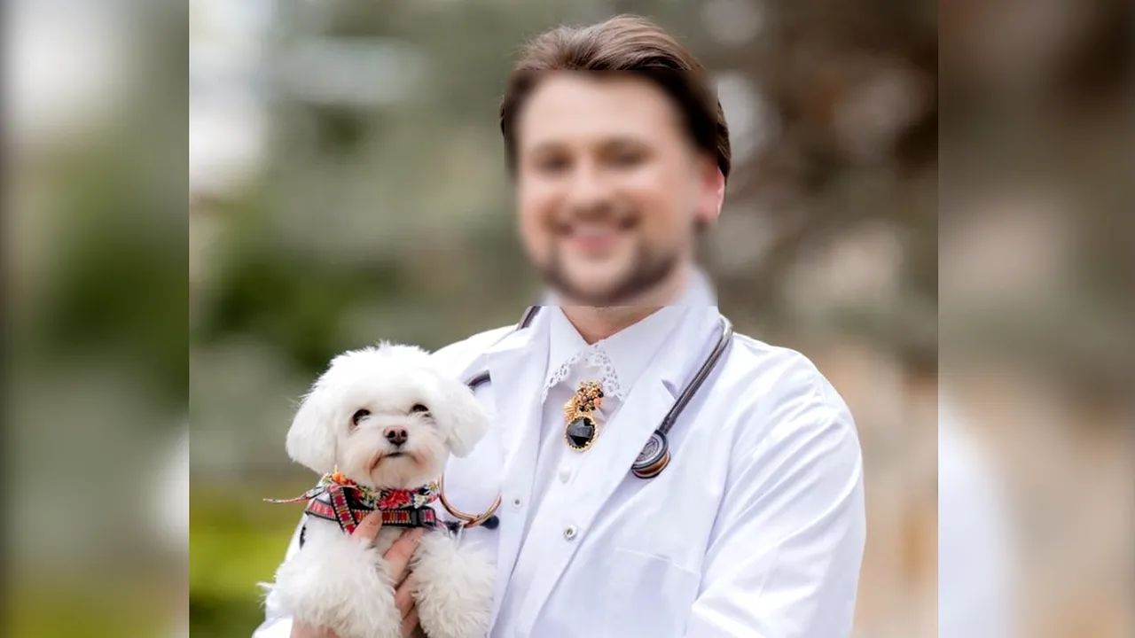 Un medic veterinar a rămas fără geanta în care se aflau aproape 1.000 de EURO, în timp ce își făcea poze cu un prieten / Unde a fost prins hoțul