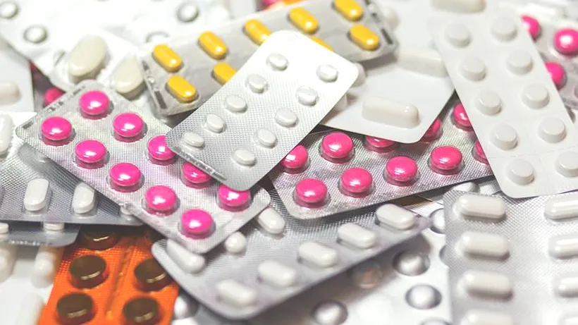 Israelul a primit primele pilule anti-COVID produse de Pfizer