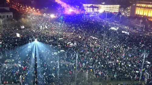 PROTESTE ZIUA A 6-A. Peste 200.000 de oameni au cerut în Piața Victoriei demisia Guvernului. Răspunsul premierului
