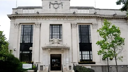 EROARE DE PROPORȚII a autorităților britanice. Cum au primit niște dependenți de droguri datele de contact ale celor care au depus plângeri împotriva lor