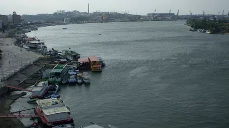 Debitul Dunării scade zilnic cu 10-15%, de la începutul lunii august. Avertismentul unui expert analist pentru comerţul cu cereale: „Dacă nu avem apă, nu putem face transport”