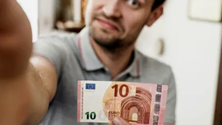 Noua bancnotă de 10 euro a fost lansată. BCE organizează un concurs de selfie-uri pentru a o populariza