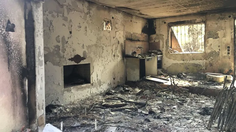 Casa și arhiva privată ale regizorului Theo Angelopoulos, distruse de flăcări