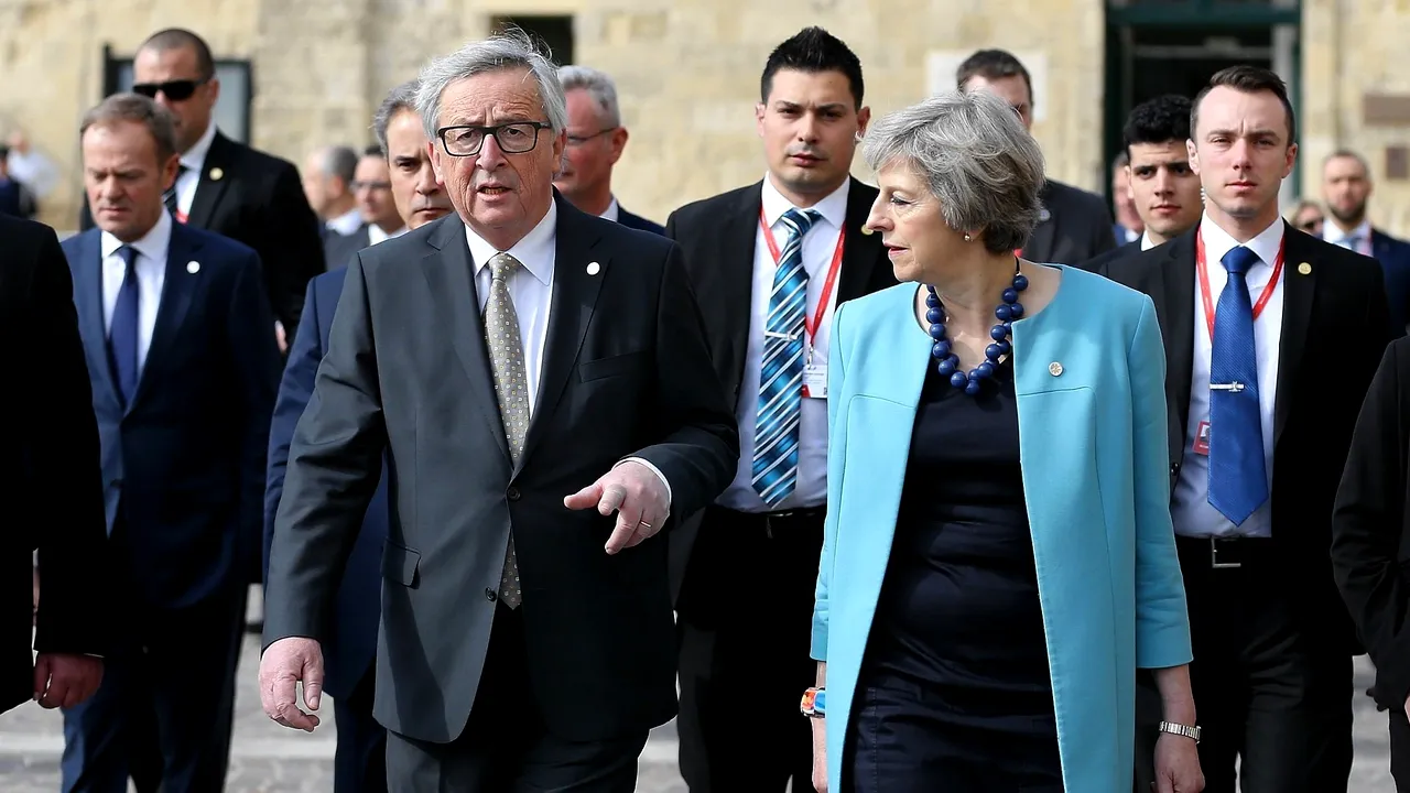 Theresa May, mesaj amenințător pentru Juncker: 