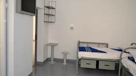 Condiții de LUX la Arestul din Alba: Reținuții se bucură de aer condiționat, aparate de fitness și TV - GALERIE FOTO