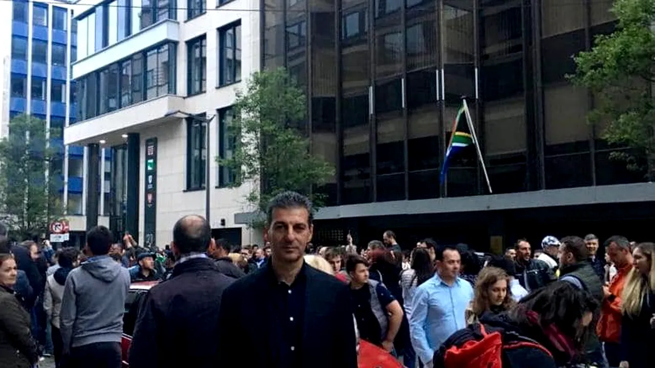 Un fost ambasador a stat 3 ore la coadă, dar nu a reușit să voteze: „La fel ca mai multe sute de compatrioți. Aceeași umilință