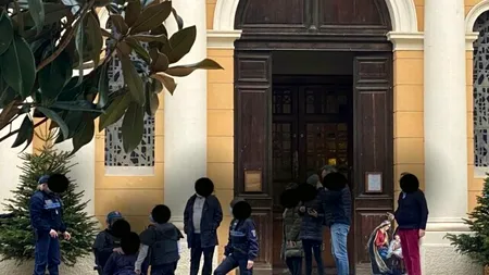 Un român beat a intrat cu mitraliera într-o biserică din Franța. Cum s-a scuzat în fața polițiștilor