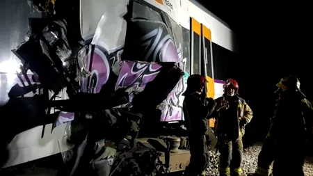 Două trenuri S-AU CIOCNIT lângă Barcelona: 1 mort și 100 de răniți. Printre călători erau și DOI ROMÂNI