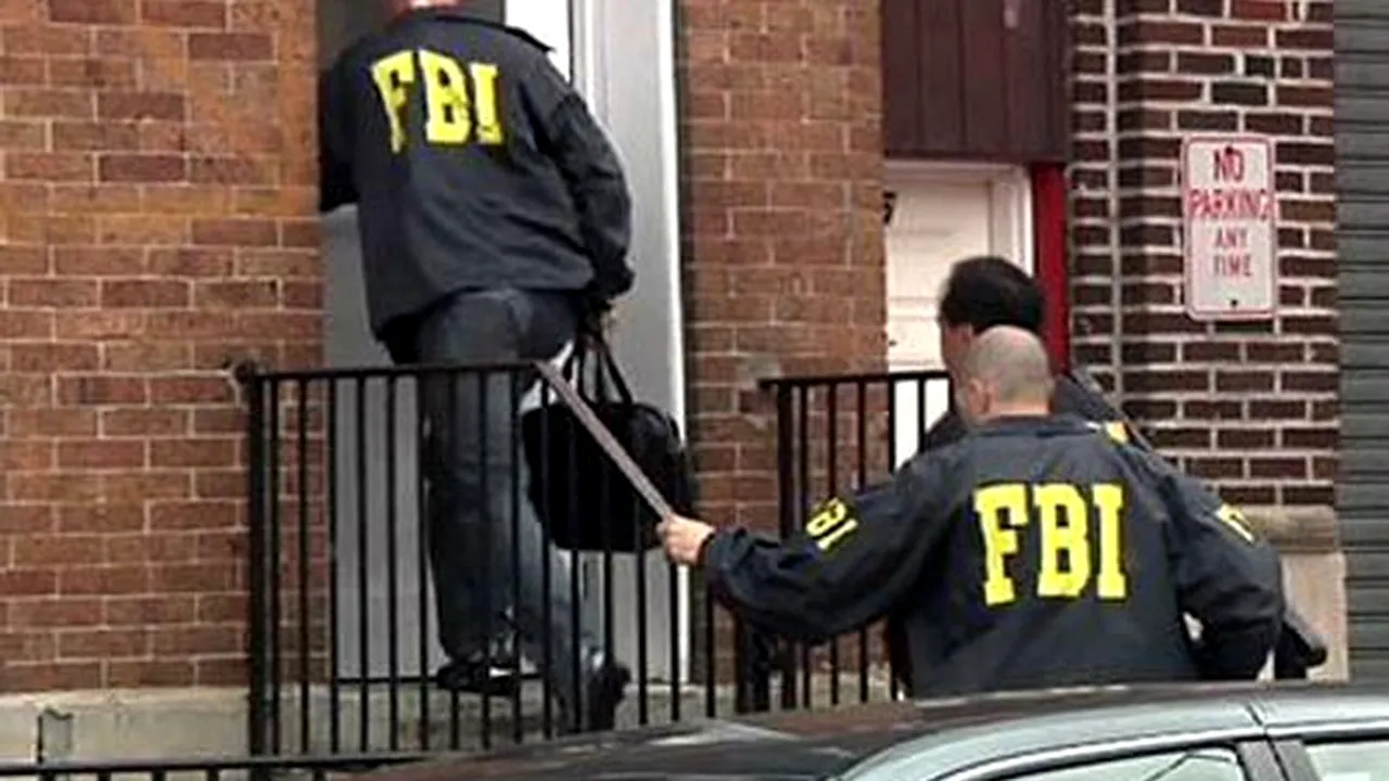 FBI susține că a dejucat mai multe comploturi teroriste ale grupării Stat Islamic de Ziua Independenței