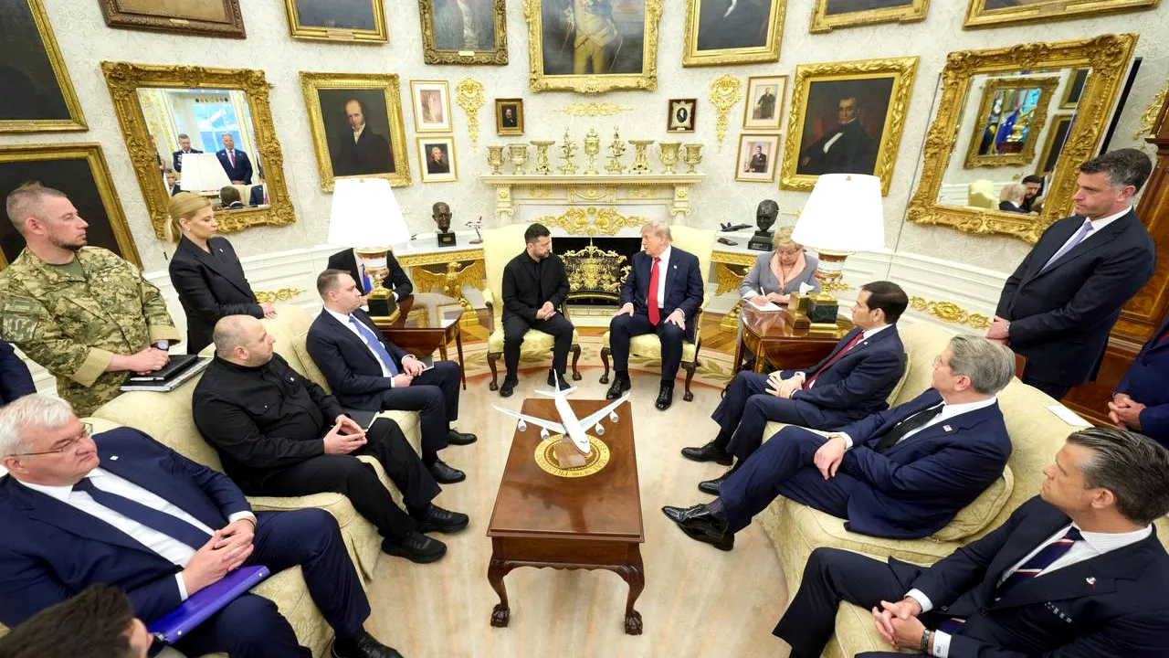 Trump își trimite, pentru prima dată, emisarii speciali la Kiev, după o întâlnire-fulger cu Zelenski la Casa Albă