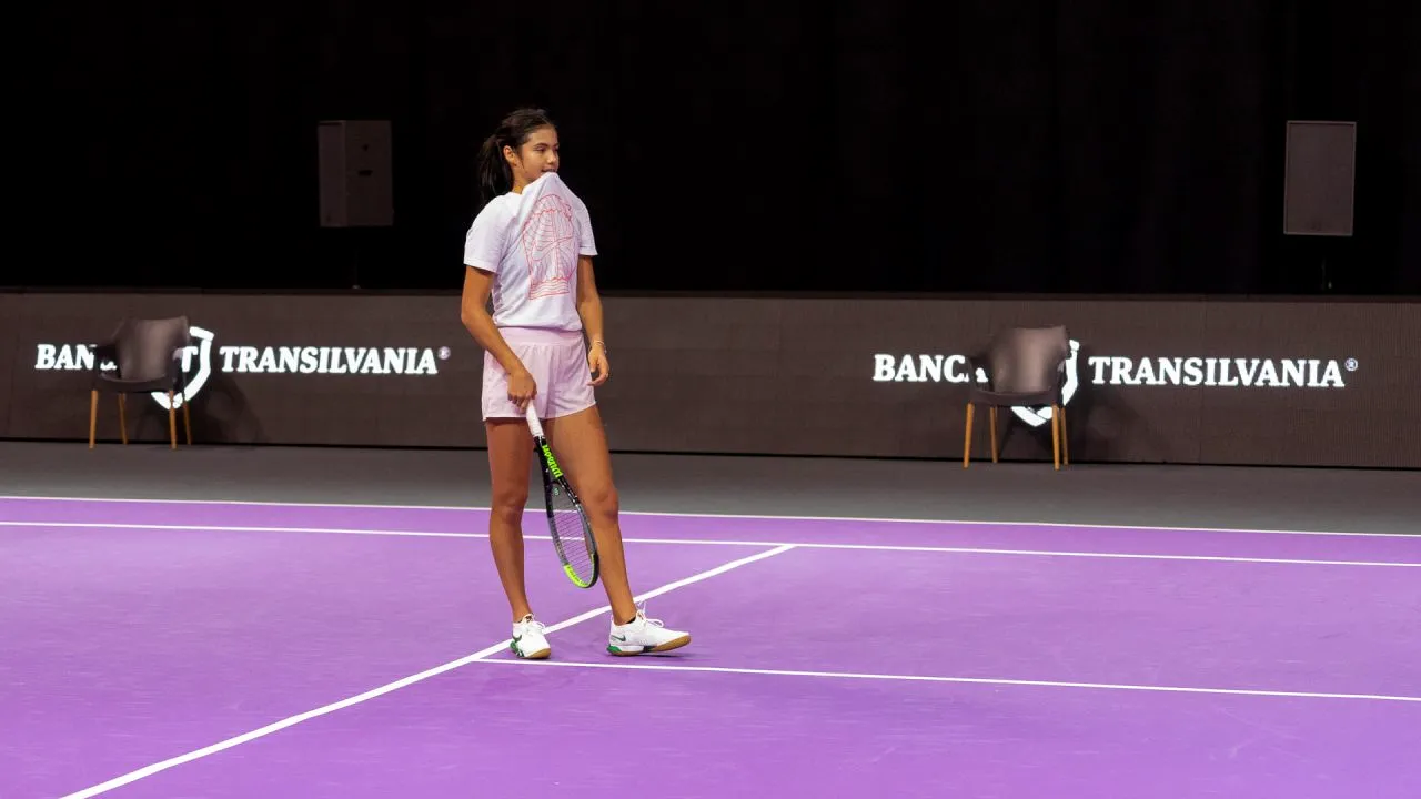 Emma Răducanu a anunțat despărțirea de antrenorul său, Francis Roig, după eliminarea de la Australian Open: „Apreciez timpul petrecut împreună”