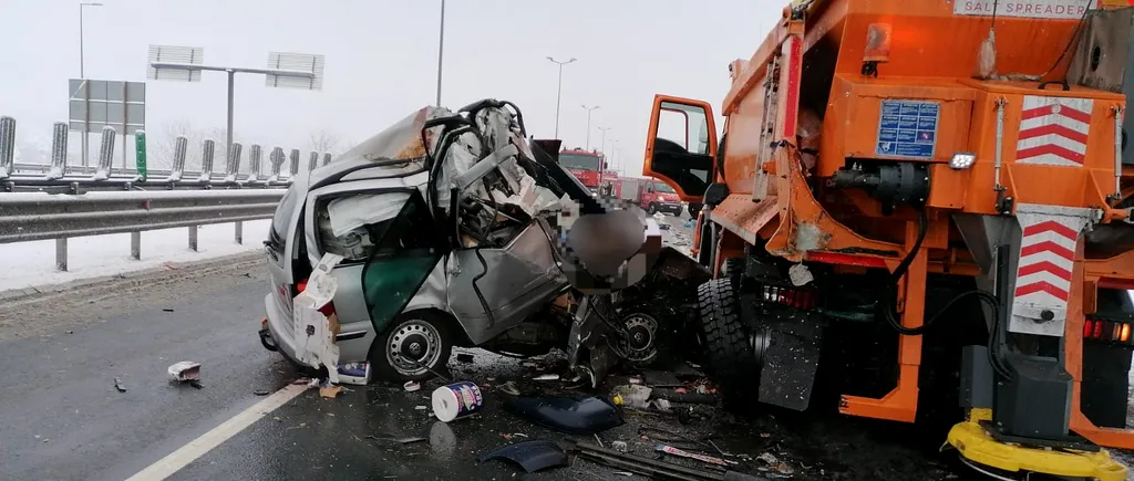 Grav accident rutier pe autostrada A1. Trei persoane au murit și alta este grav rănită (FOTO)