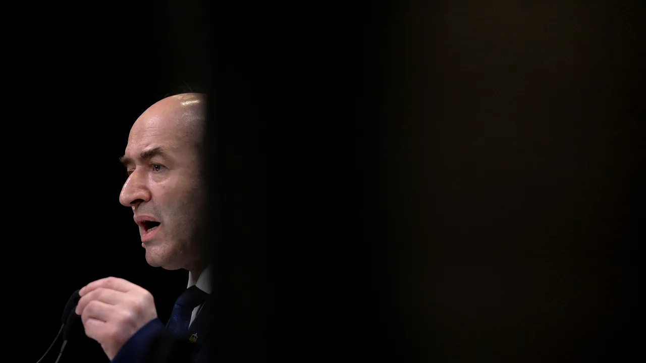 Toader reacționează la CRITICILE lui Timmermans: NIMENI nu poate solicita începerea sau oprirea unei anchete. Această ingerință NU este permisă