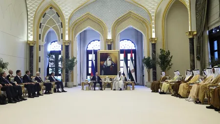 Putin s-a întâlnit cu liderul Emiratelor Arabe Unite, în efortul de intensificare a relațiilor cu statele din Golf, pe fondul sancțiunilor occidentale