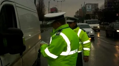 Ce surpriză au avut polițiștii botoșăneni, după ce au oprit o dubă cu numere de Spania
