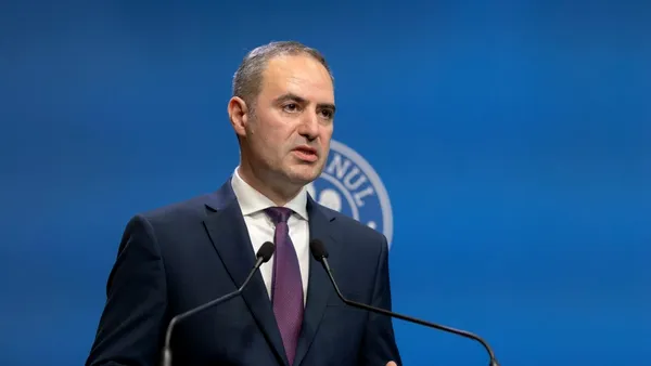 Nazare, negociatorul României cu agențiile de rating, trage un semnal de alarmă după ce am evitat alunecarea în “junk”