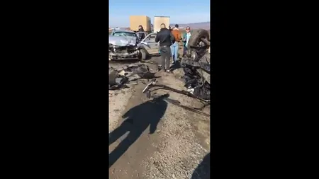 Accident rutier în Brașov. Un microbuz care transporta 10 persoane a intrat în coliziune cu autoturism