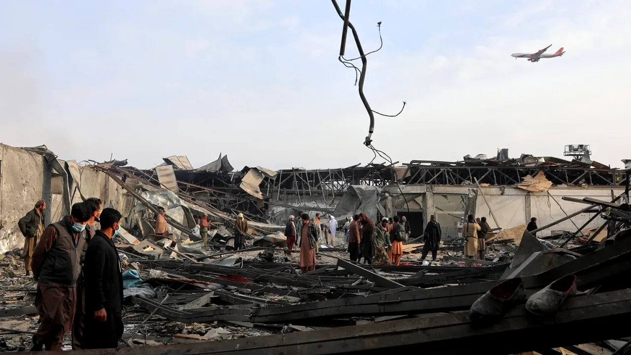 Afganistanul susține că un atac aerian al Pakistanului a ucis sute de persoane dintr-un spital din capitală