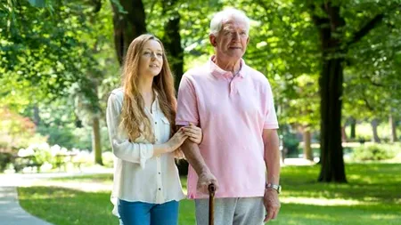 Viața bate filmul! Ce i-a făcut o BADANTĂ româncă, pensionarului italian de 86 de ani, care o angajase să aibă grijă de el