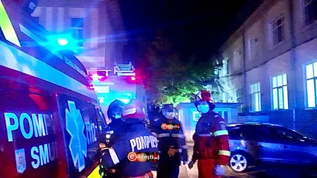 Fum la Spitalul Județean din Pitești, într-un salon în care erau internați pacienți cu COVID. Pacienții au fost evacuați de urgență