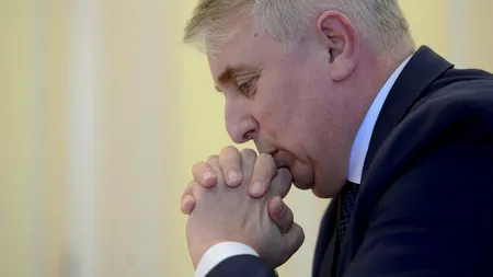 VIDEO | Moțiunea simplă împotriva lui Lucian Bode a fost amânată. Deputatul USR Ionuţ Moşteanu: „În șase ani de zile nu am văzut un ministru să fugă, să ignore această cerere la Parlament”