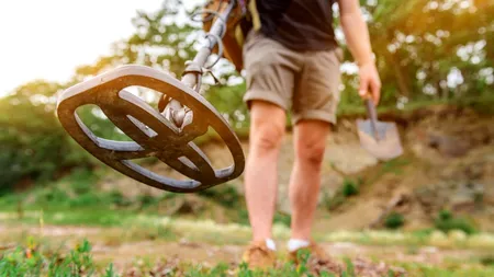 Comoara descoperită la Cluj. Ce a găsit un bărbat cu un detector de metale: „Sunt inestimabile”