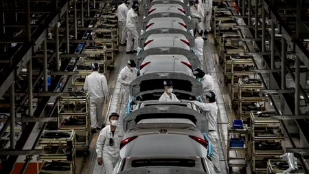 PERICOL. Un mare producător auto opreşte o parte din producţie din cauza atacurilor cibernetice