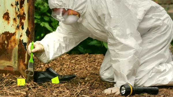 Român de 53 de ani, găsit MORT într-o clădire abandonată din Italia. Anchetatorii exclud o moarte violentă